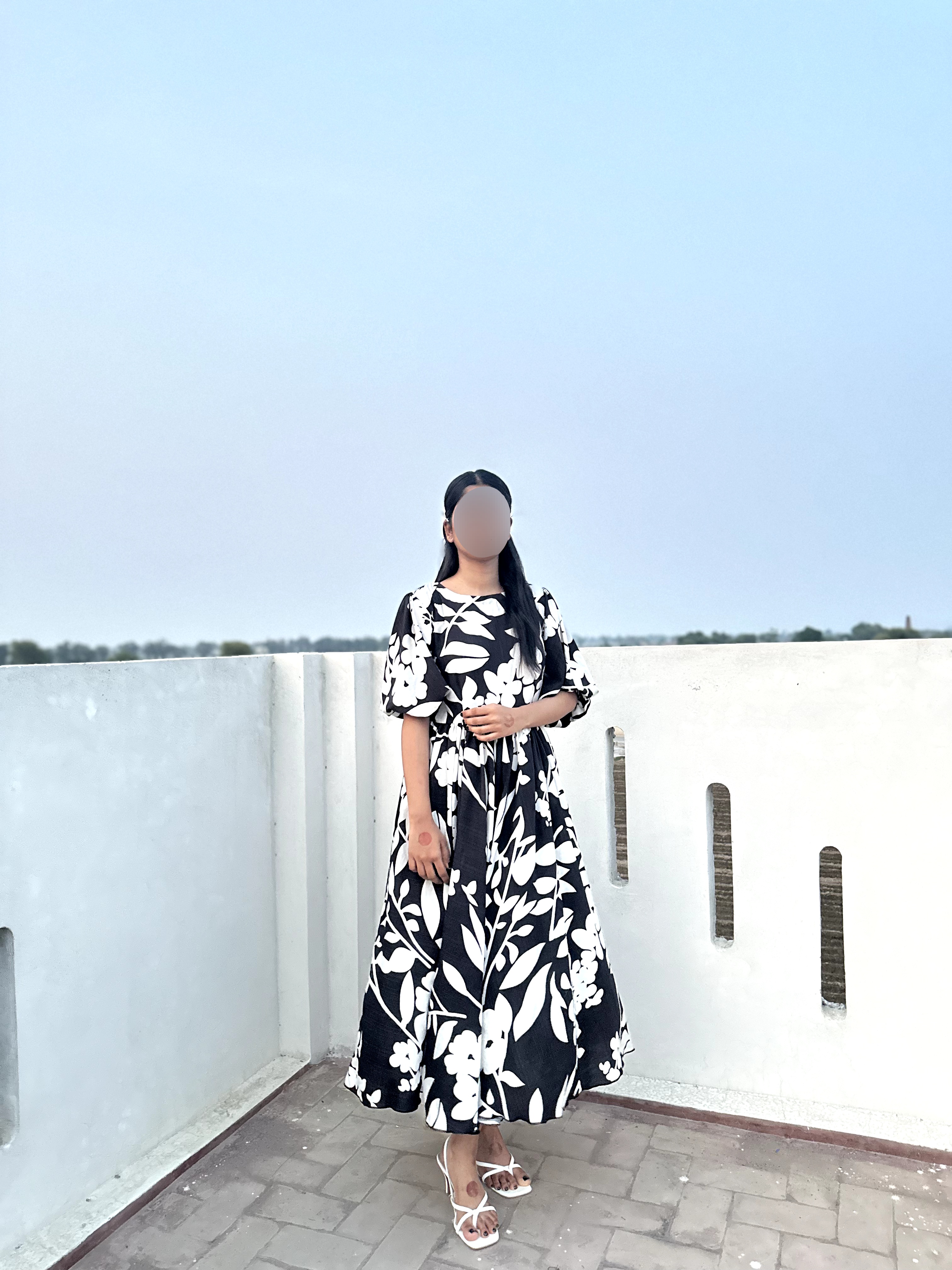 Monochrome Muse  - Image 4